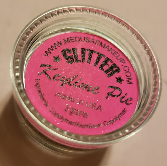 💙🌟🧚‍♀️KEY LIME PIE Medusa Makeup Glitter Pot NWT - Picture 6 of 7